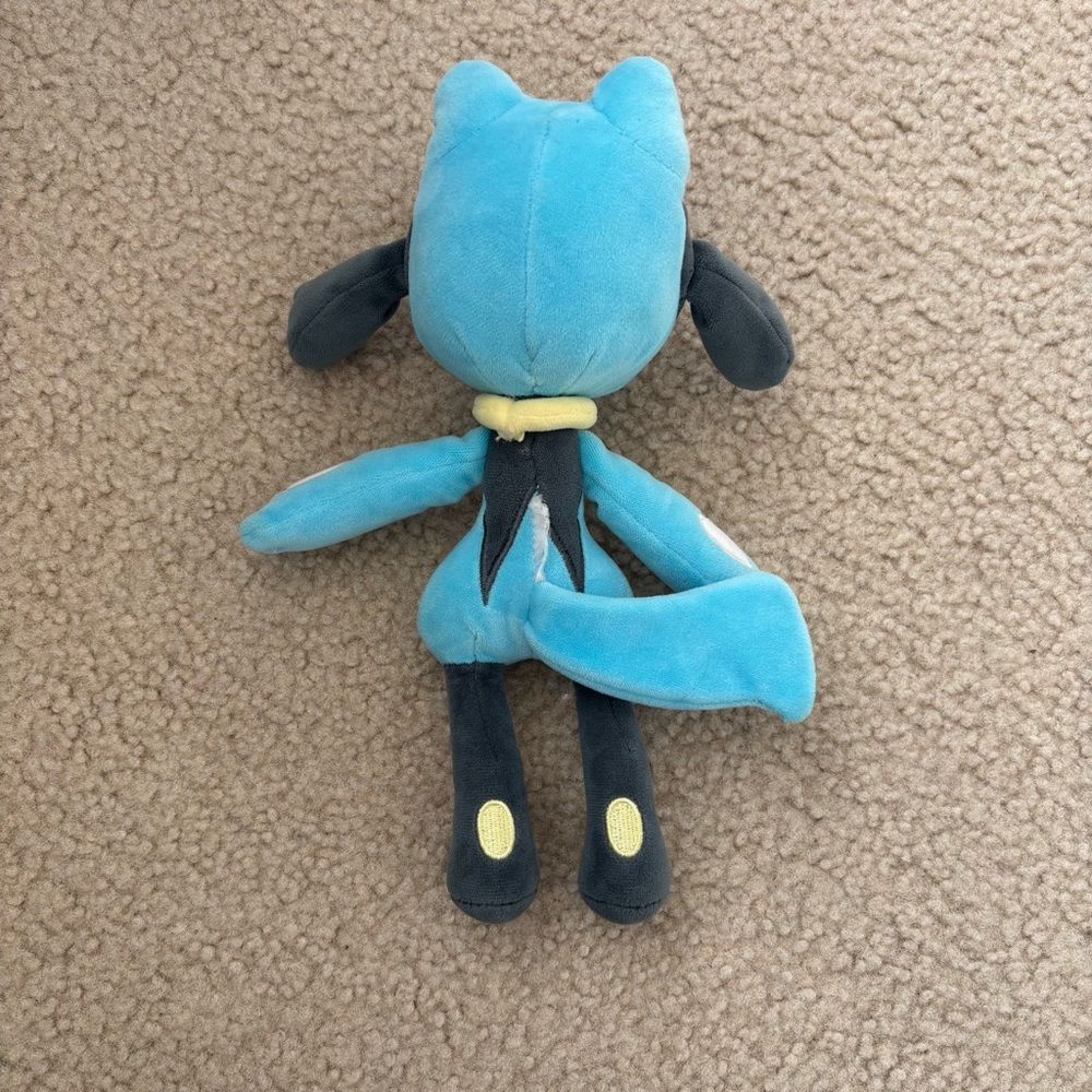 Pokemon 8" Riolu Plush Toy - Picture 2 of 3